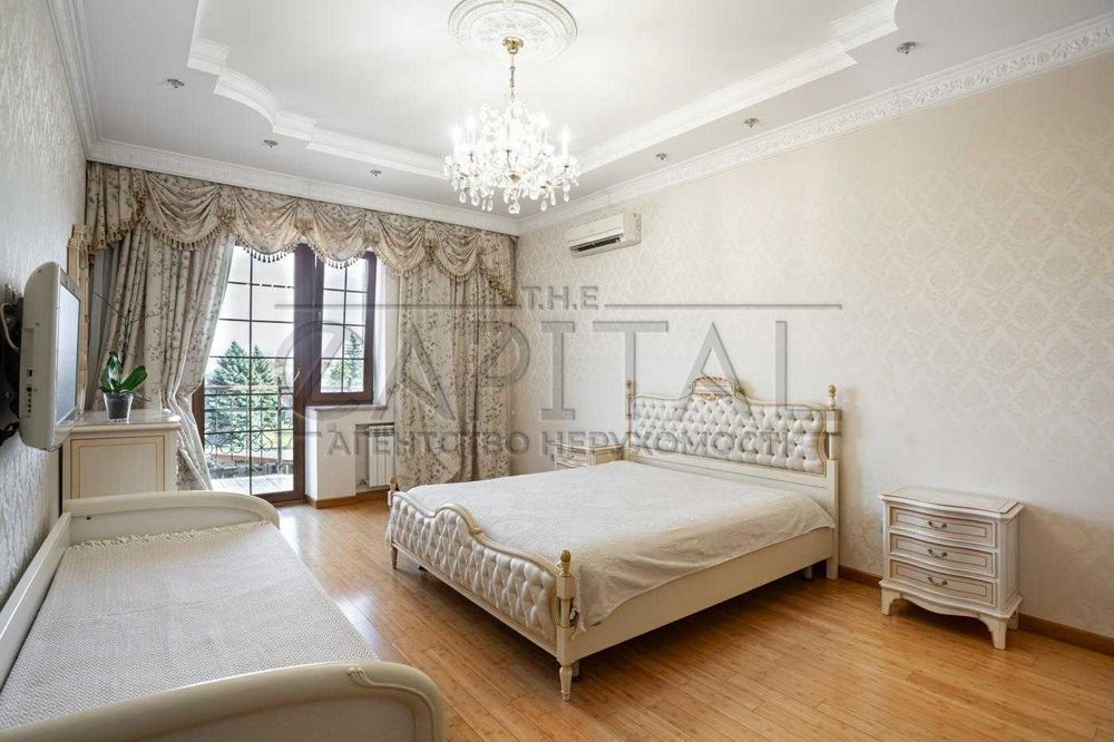 Продаж будинку, Золоче, 490м2, 25с, басейн, вихід на воду