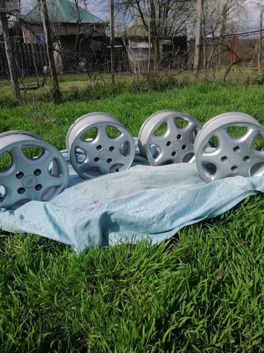 продам титанові диски на автомобіль ford escape