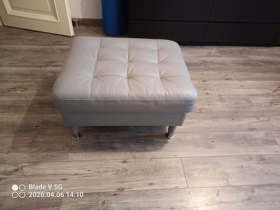 2 x Podnóżek, pufa skórzana  IKEA LANDSKRONA