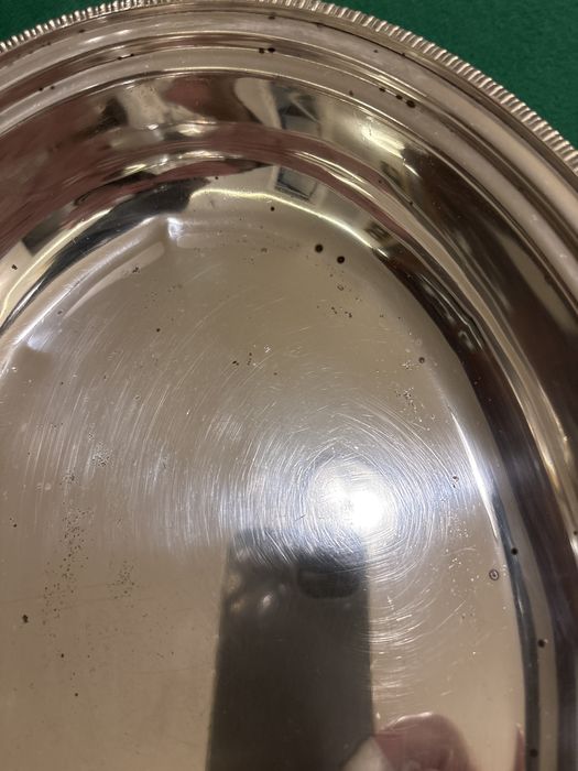 Prato em casquinha de prata inglesa