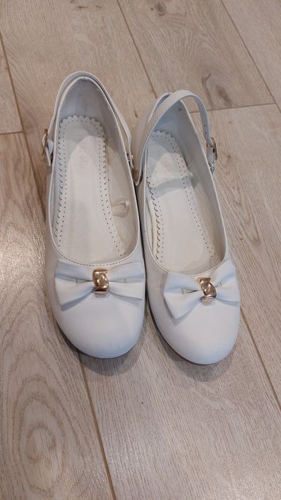 Buty komunia 37 białe