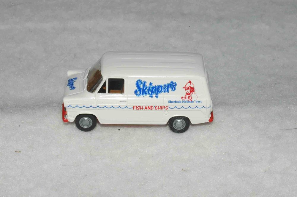 Furgão Ford Transit MK I (Brekina) HO