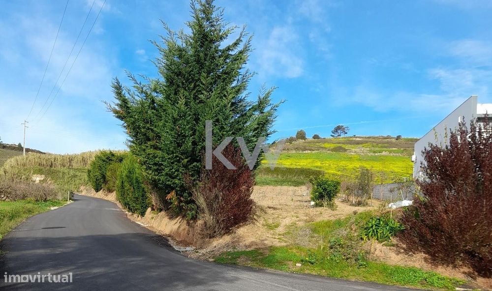 Terreno à venda em Freiria com Projeto de Construção Aprovado! — A Dos Cunhados E Maceira, Lisboa