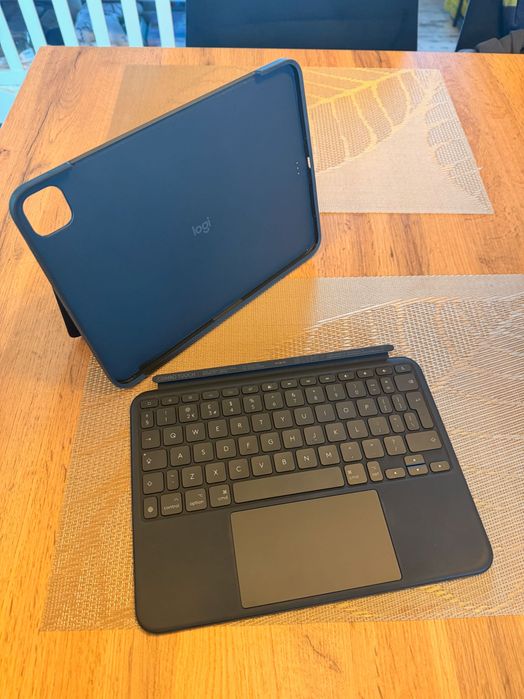 Pokrowiec, Etui, Logitech Combo Touch dla Ipada Pro 11" M4 i M5
