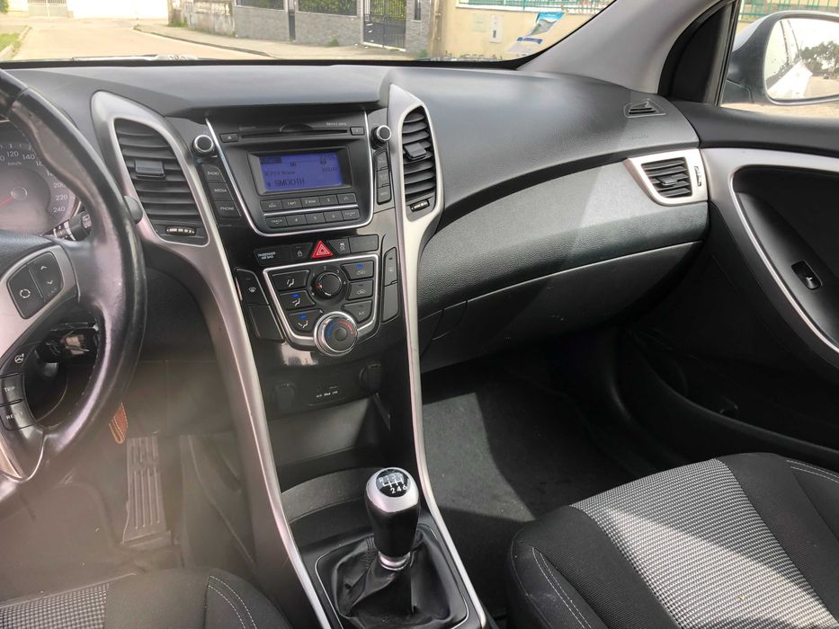 Hyundai I30   1.4 CRDI  Nacional