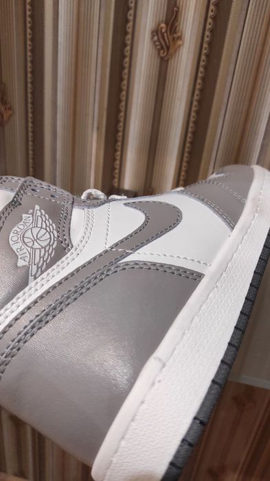Nike Air Jordan 1 Mid 37,38,42.43
