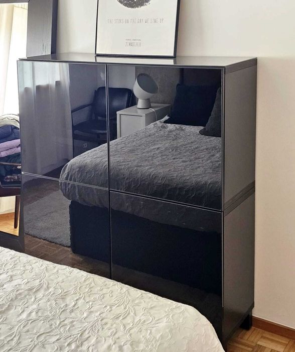 Móvel IKEA BESTÅ Preto-Castanho c/ Portas de Vidro