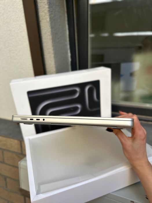 Open box macbook pro 16 M4 pro 24/512Gb. (Silver)