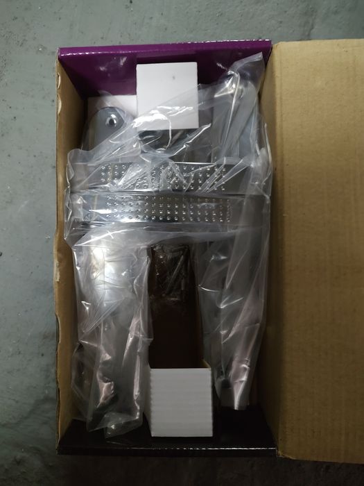 Klamkim do drzwi wewnętrznych srebna i szara