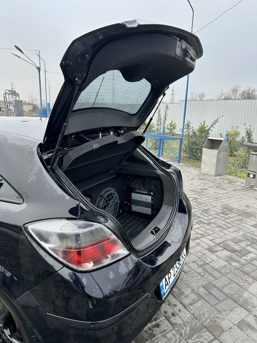 Opel Astra GTC H | 2008 | 1.6 |