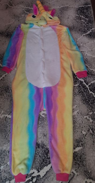 Одяг для модниць