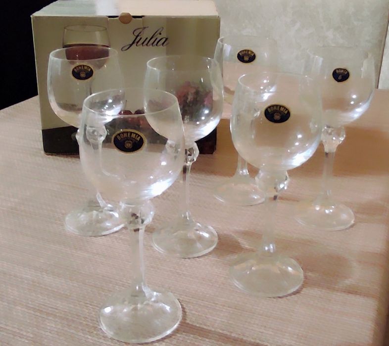 Продам кришталеві бокали для  вина BOHEMIA