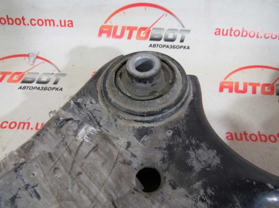 Ричаг передній лівий Jaguar E-Pace з разборки шрот запчасти Ягуар