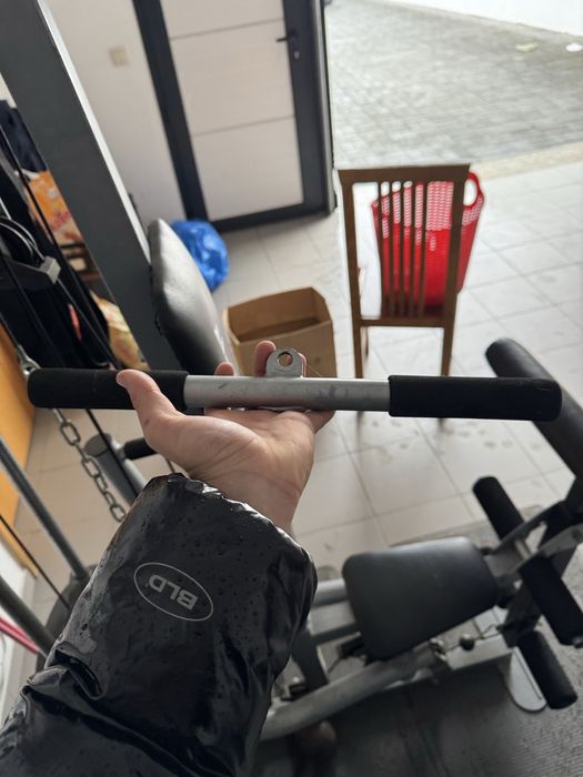 Maquina de ginasio64586073731075122