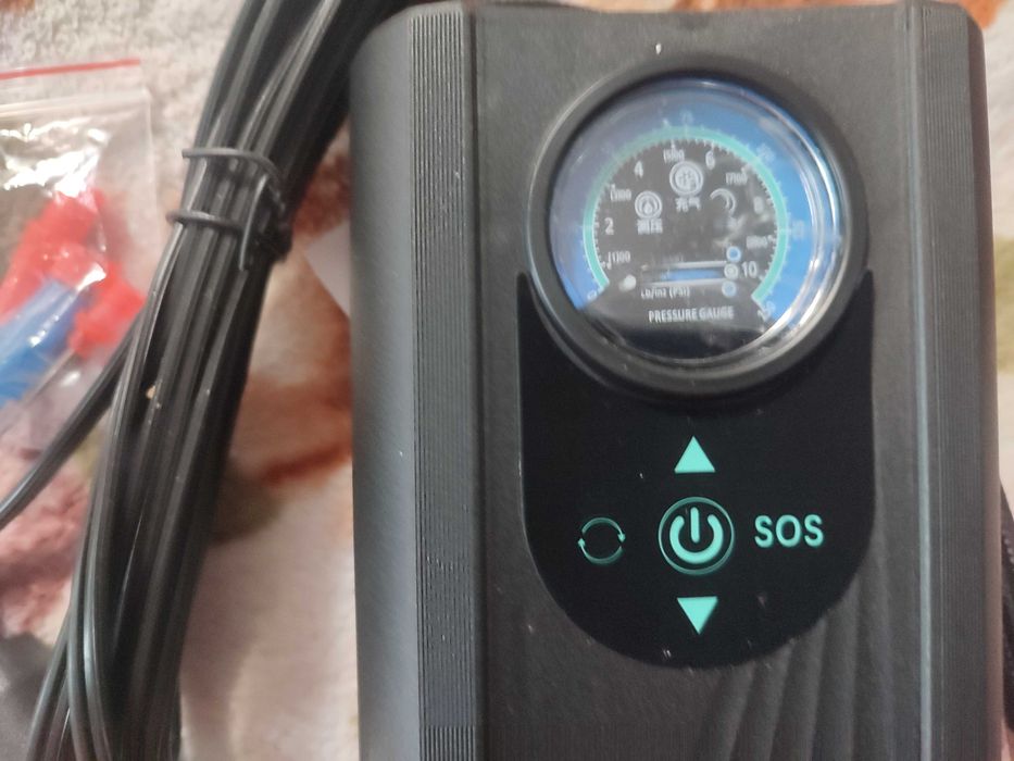 Автомобильный компресор новый