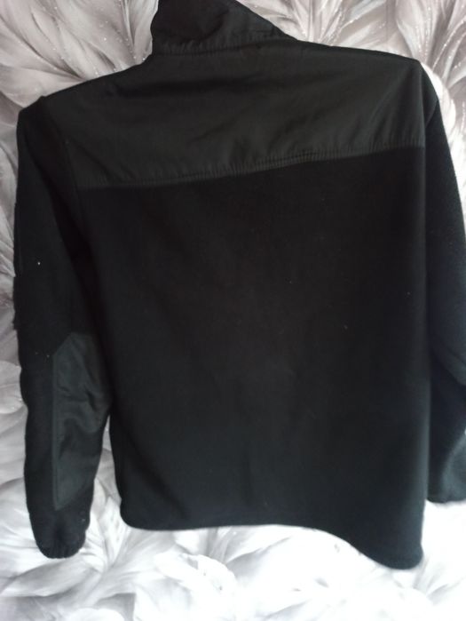 Фліска поліція чорна