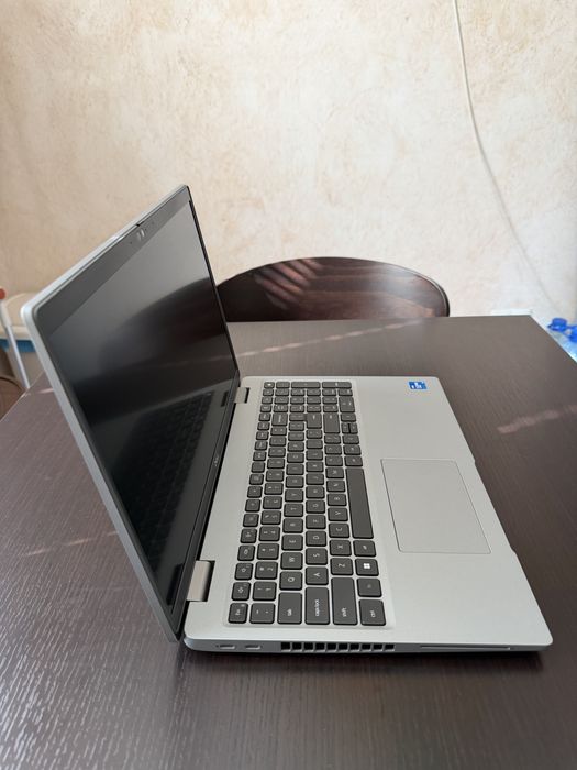 Dell latitude 5520 15.6“/ i5-1145G7/ 16GB/ 256GB/