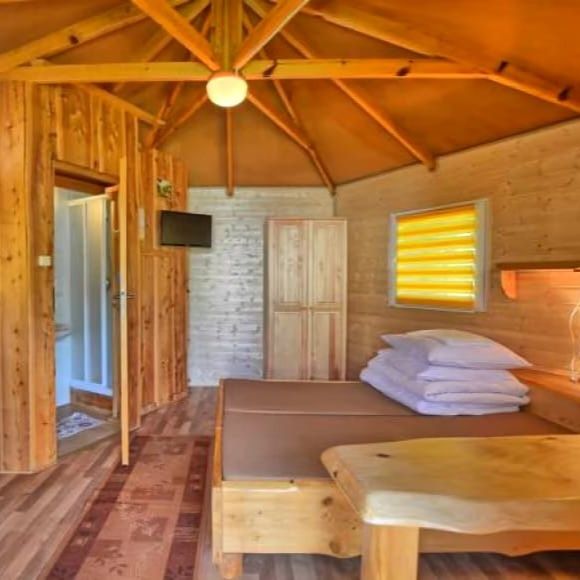 Noclegi "Zawoje" Solina bieszczady. Domki, pokoje i apartamenty.