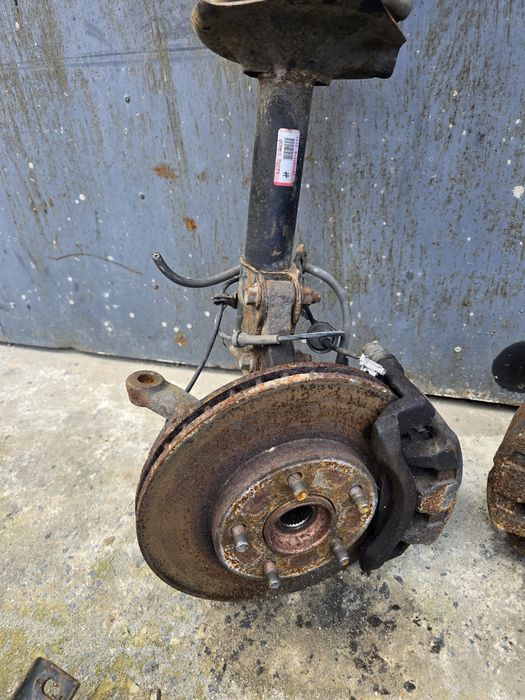 Стойка ступиця цафа nissan X-Trail T30