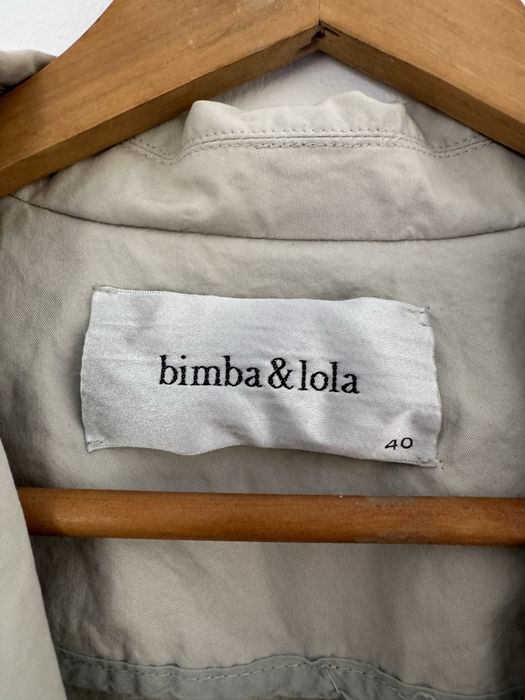 Blazer Bimba y Lola Bege Size 40 Excelente Estado (Made in Portugal)