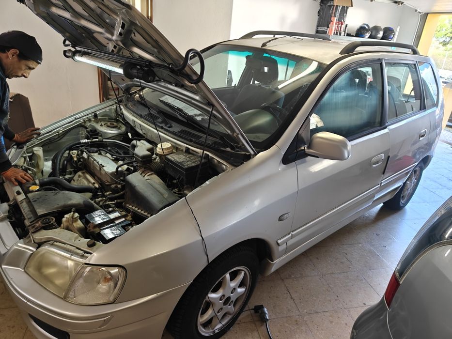 Space star Mitsubishi 1.3 gasolina,2001.( Problema na junta)
Vendo com