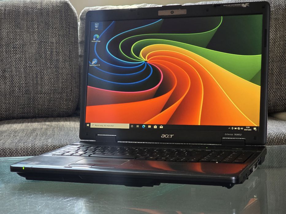 Duży Laptop Acer 17,3 Dysk SSD 4GB RAM Windows 10 Office