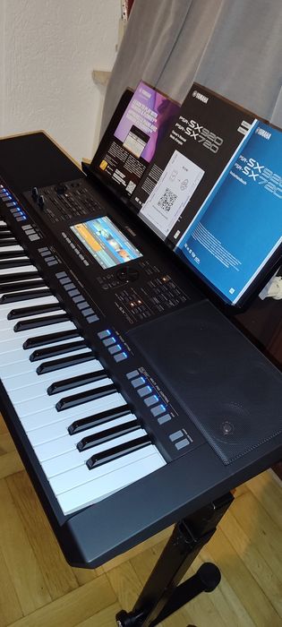 Yamaha PSR SX600, SX700, SX720