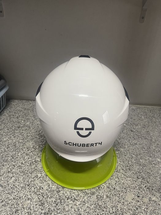 Capacete shuberth c4