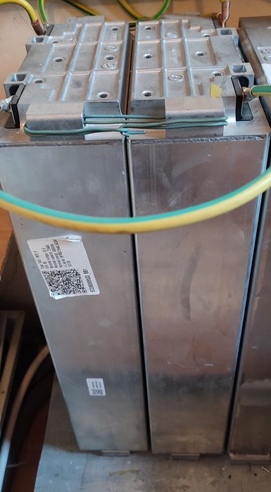 Falownik 5,5kW i baterie 22kW na sprzedaż.