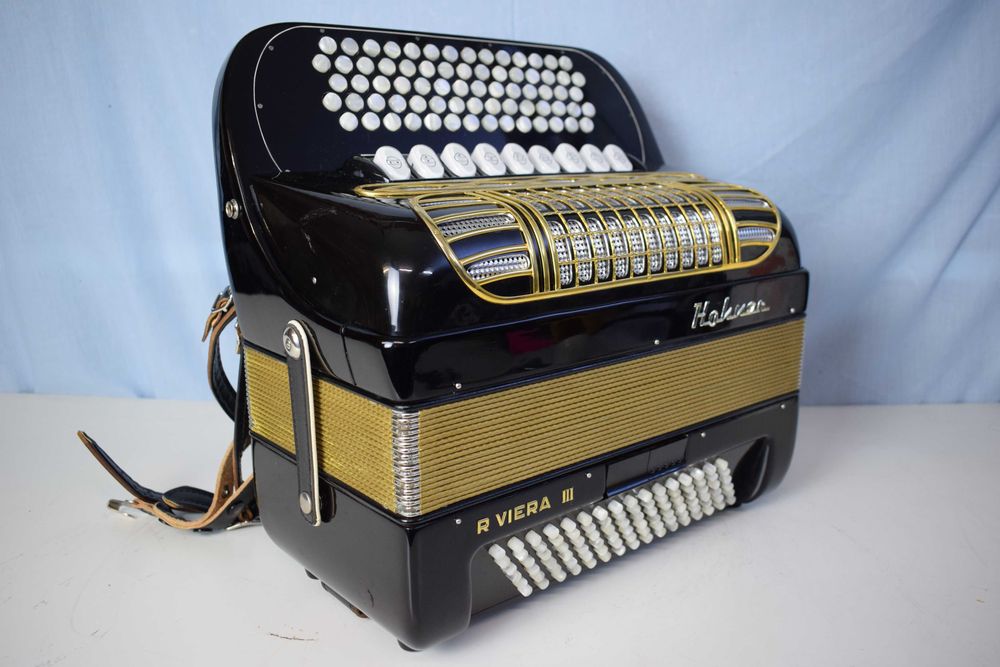 Acordeao hohner Riveira III 3 Voz 96 Baixos, N .153