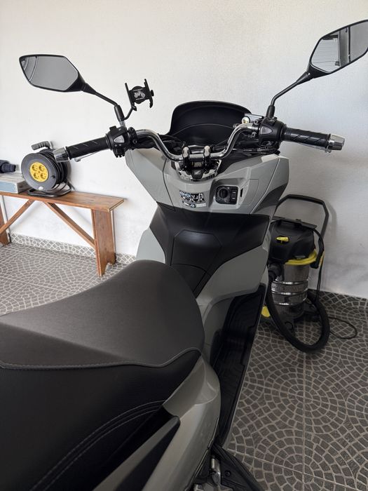 PCX 2023 - como nova