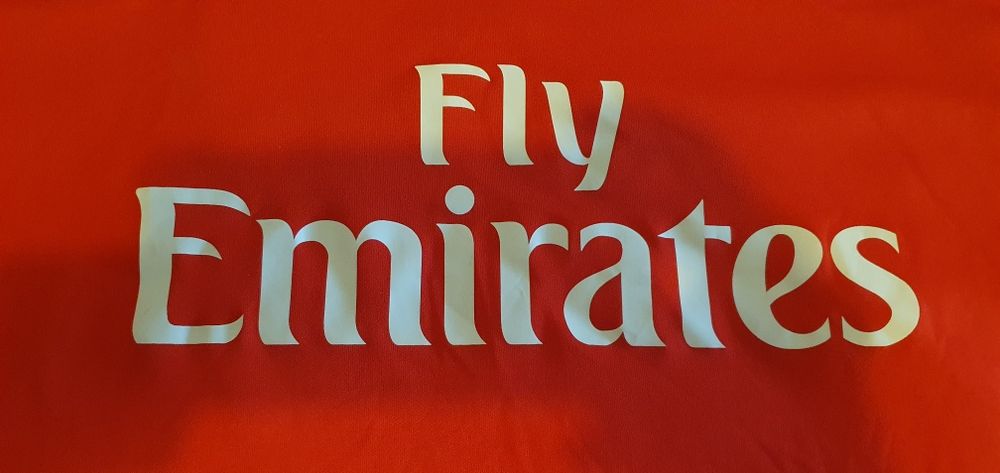 Camisola oficial Benfica, Adidas