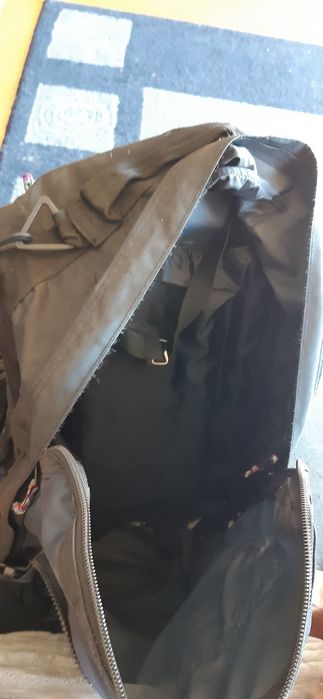 Saco de viagem com alças para uso ás costas