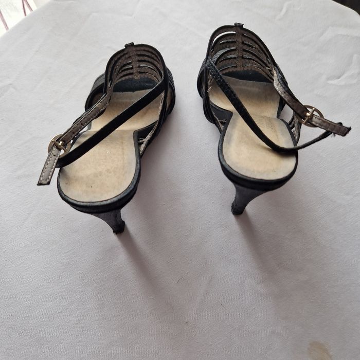 Sapatos de saltos