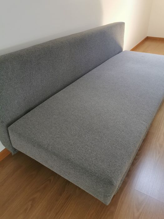 Sofá cama cincento