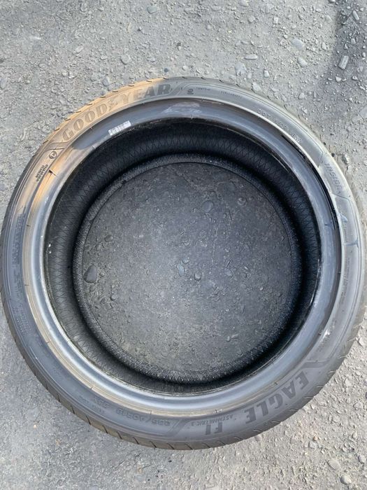 Шини 235/40 R18 Goodyear літо 2022 рік 6,8 мм