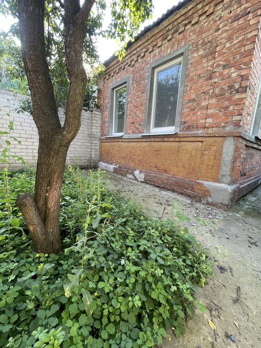 Продам частину будинку в тихому місті біля лісу на Сортировці