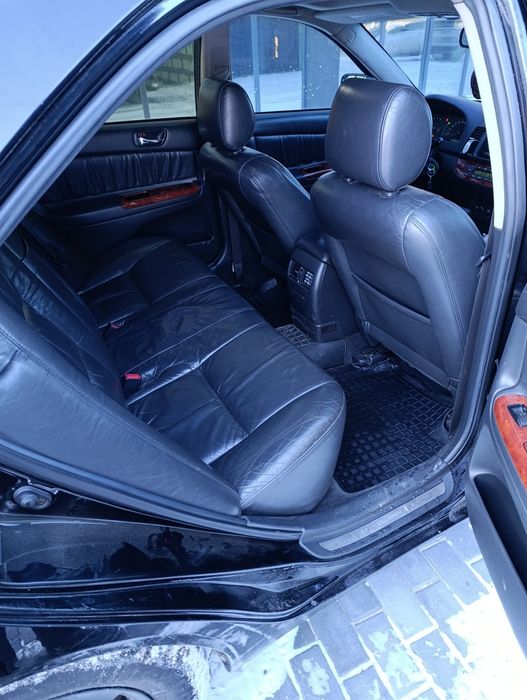 Срочно продам TOYOTA CAMRY 3.0 газ/бензин