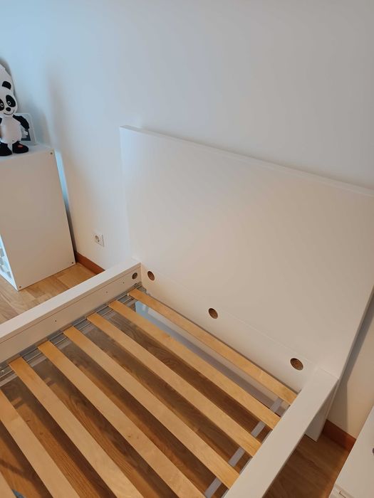 Cama solteiro Malm com estrado 90x200cm