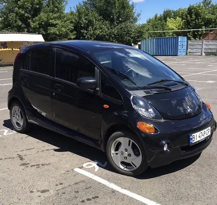Електромобіль/електричка Mitsubishi