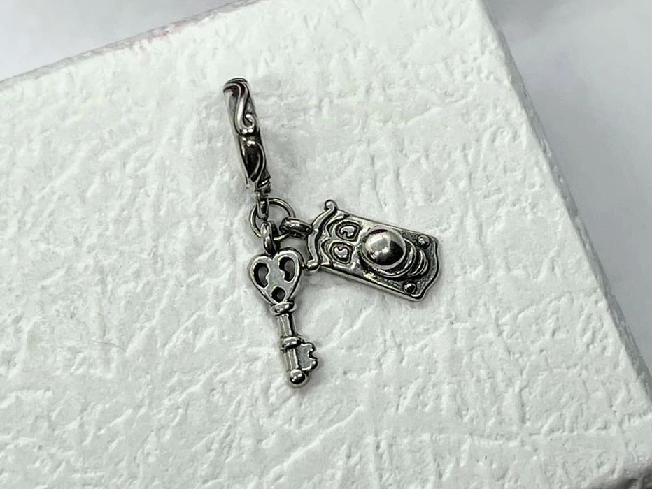 Charm's zawieszka kluczyk do drzwi grawer srebro s925