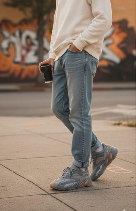 Tênis Yeezy 700 Inertia V1