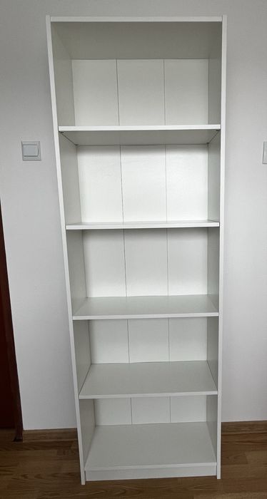 Biały regał Gersby