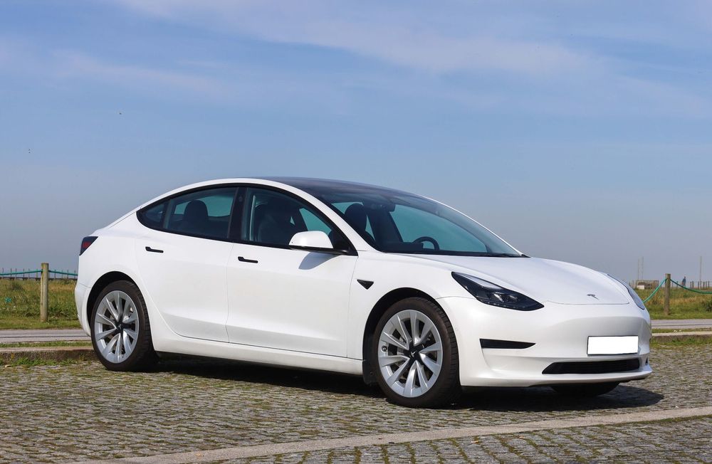 Tesla Model 3 Tração Traseira