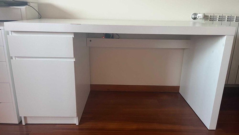 Secretária IKEA MALM Branca