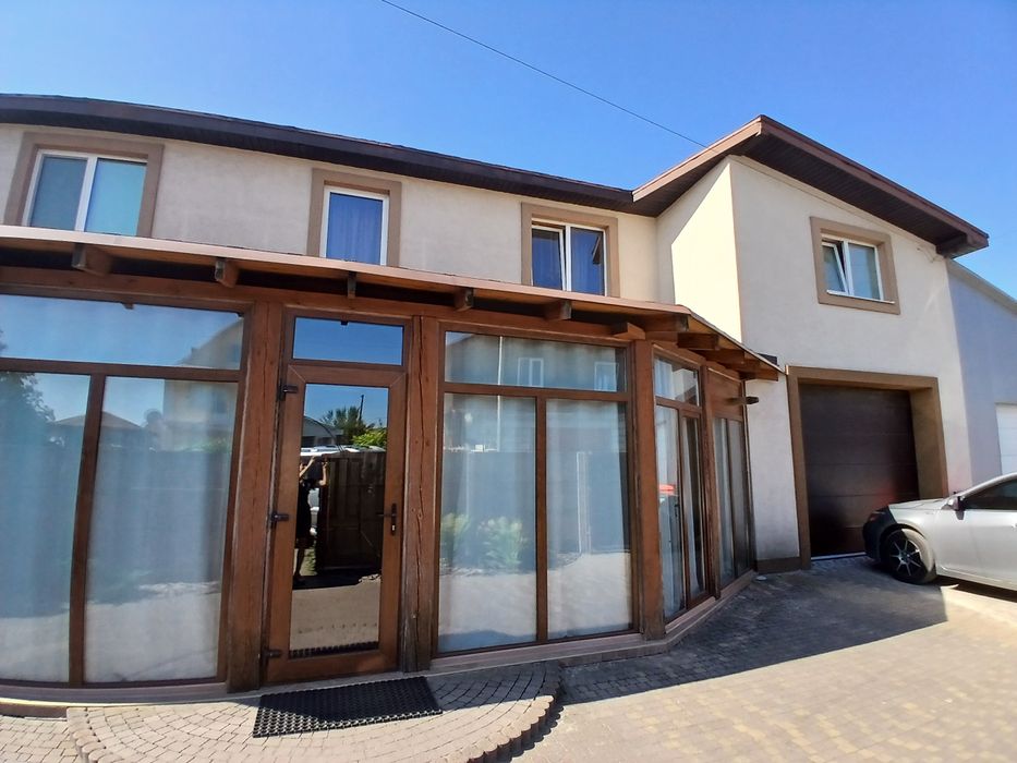 Будинок з ремонтом для сім'ї