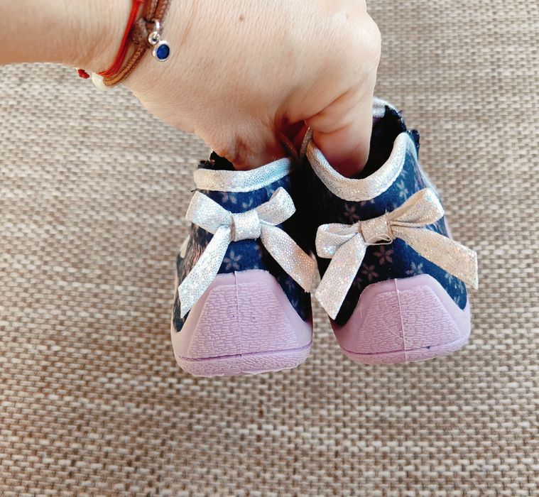 NOWE kapcie Kraina Lodu