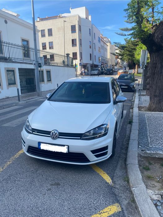 Volkswagen Golf R