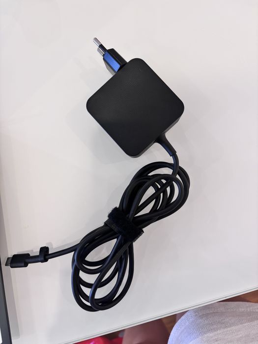 Asus zenbook 14 ux435e