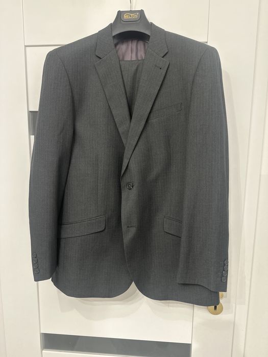 Szary garnitur 117/ 102